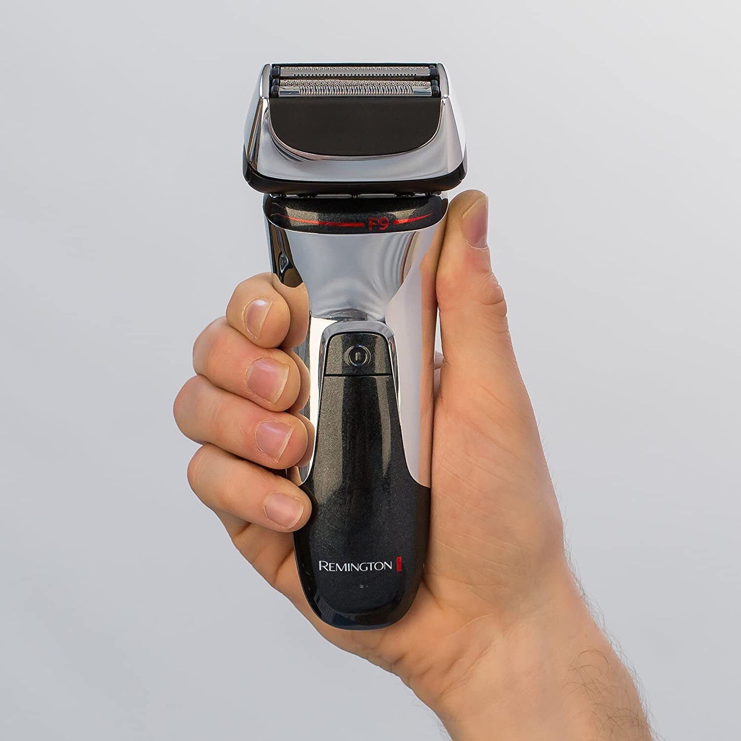 Rechargeable Wet Dry Foil Shaver Remington F9 Ultimate Series Travel Case
