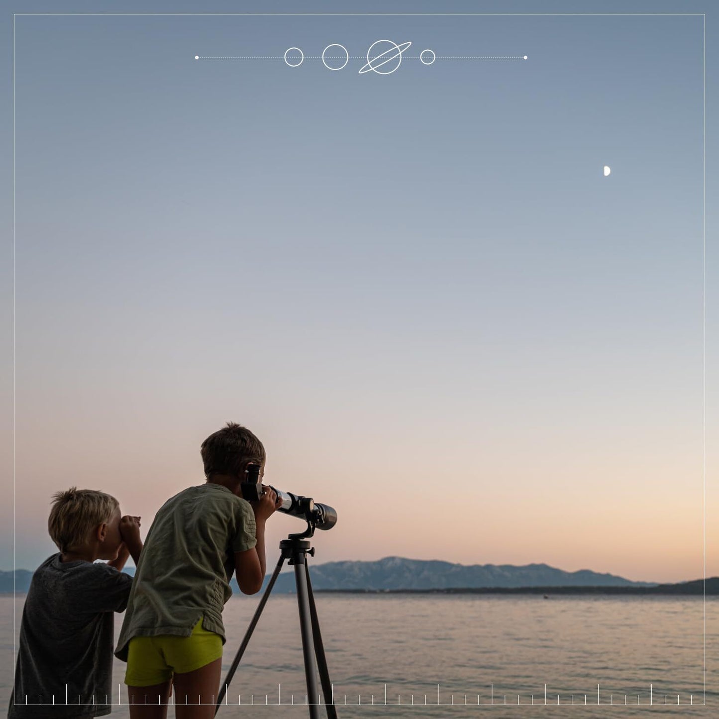 Telescope Astronomical Skyways 70070 210x Magnification Tripod Twin Lenses