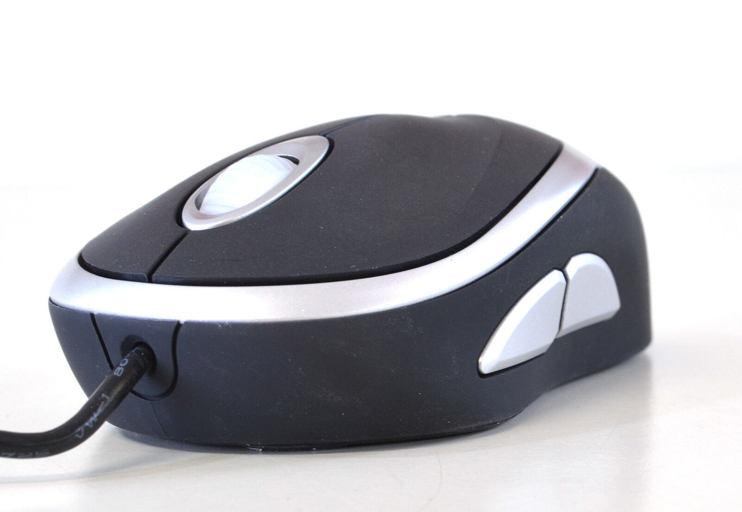 TARGUS ERGO MOUSE OPTICAL WIRED USB 800DPI 5 BUTTON SCROLL AMU06EU