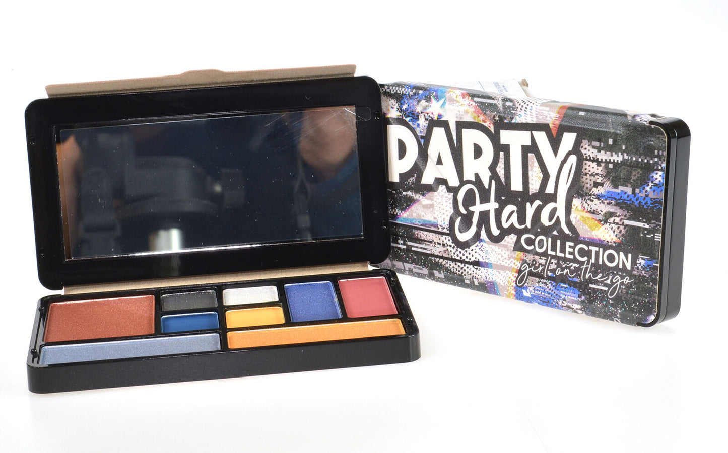 Party Hard Girl On The Go Eye Shadow Collection Cosmetics