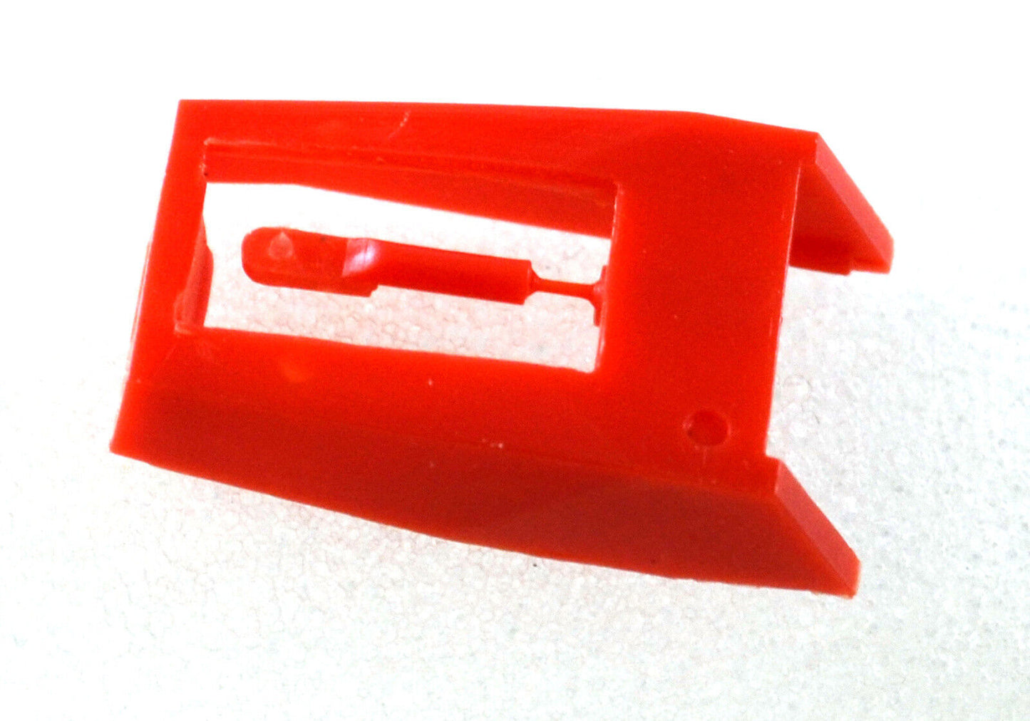 STY07  REPLACEMENT STYLUS FOR NEOSTAR AND ION TURNTABLES  GSCD1