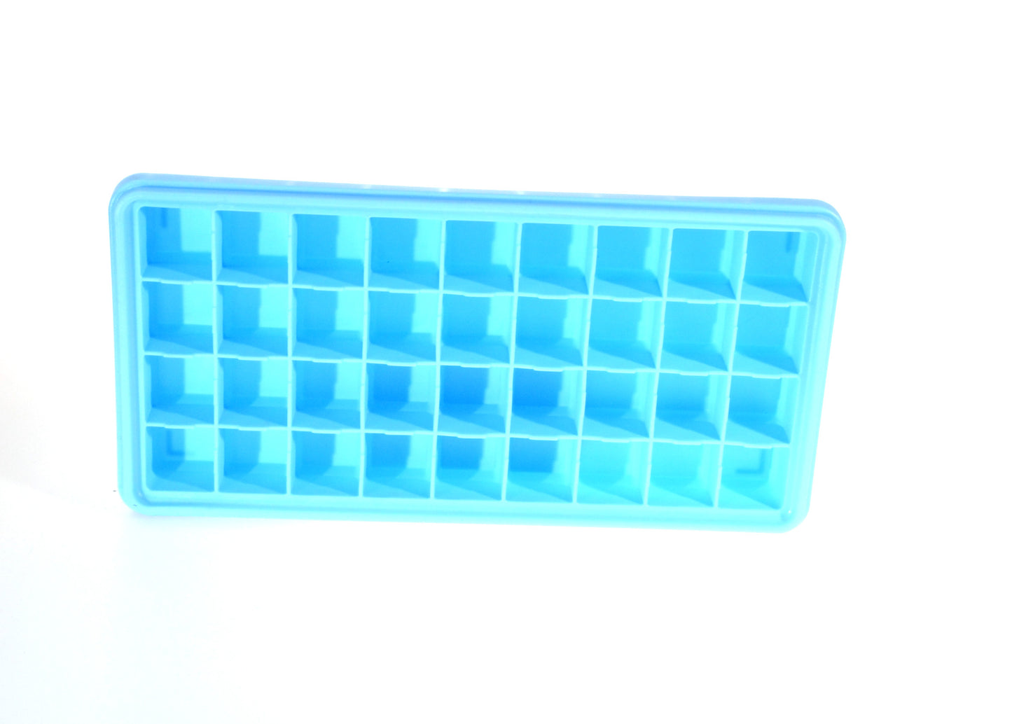 Ice Cube Maker with Tray Scoop and Lid Stackable